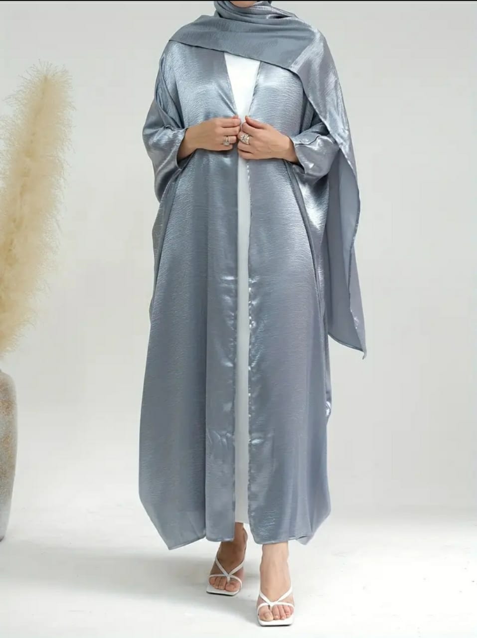 Samaira's Opulent Cover Abaya